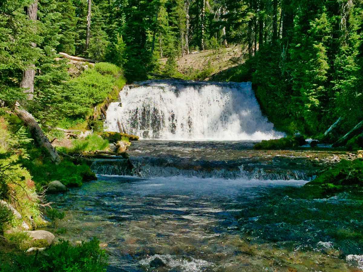 Green Lakes - Fall Creek Trail Hike Image