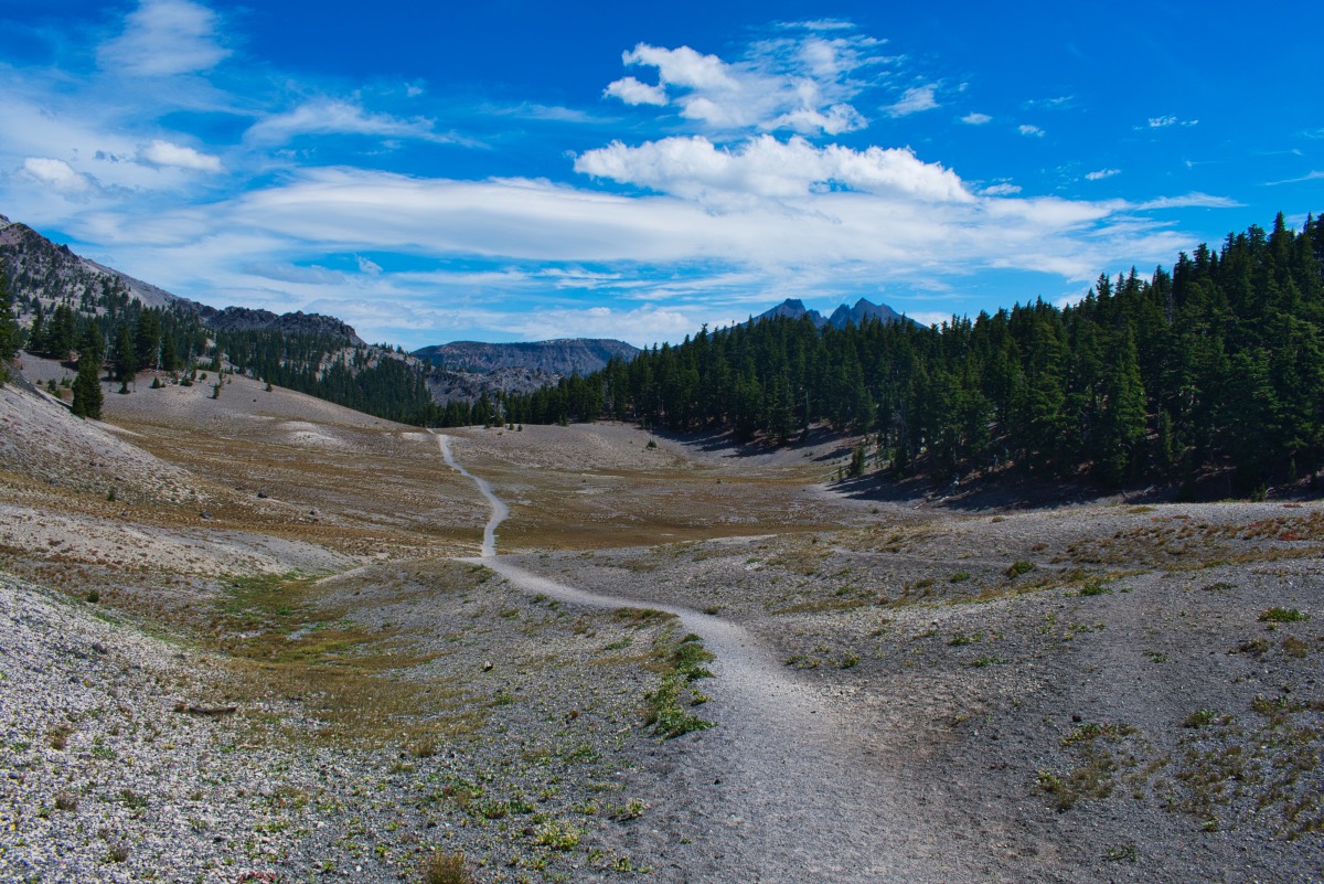 Moraine Lake Hike Image